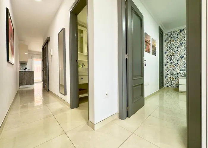 Apartment Sunny Luxury On Panoramic Pool *