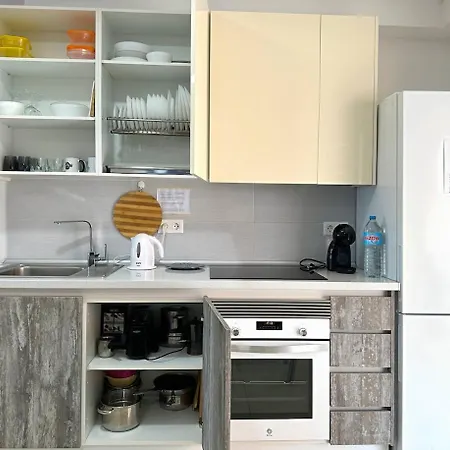 Sunny Luxury On Panoramic Pool Apartman