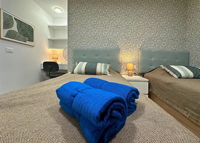 Sunny Luxury On Panoramic Pool *